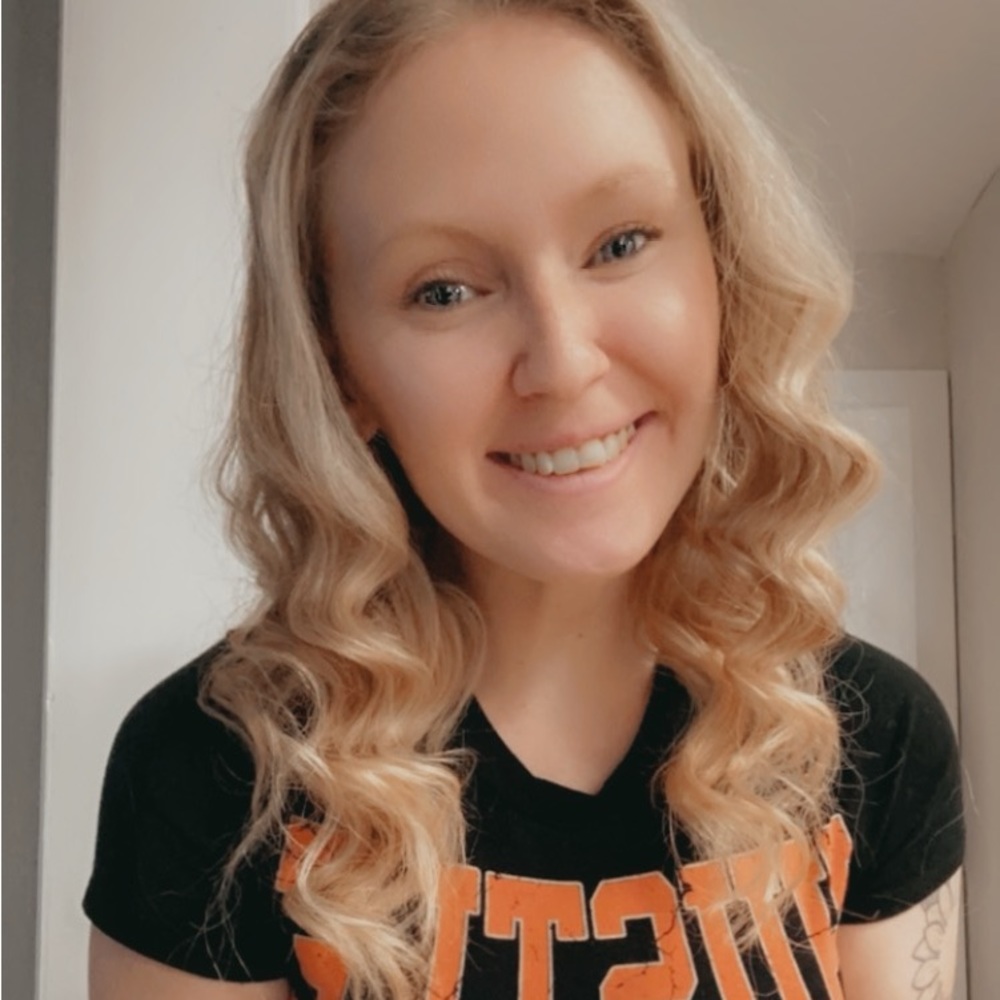 Meet your Posher, Hannah